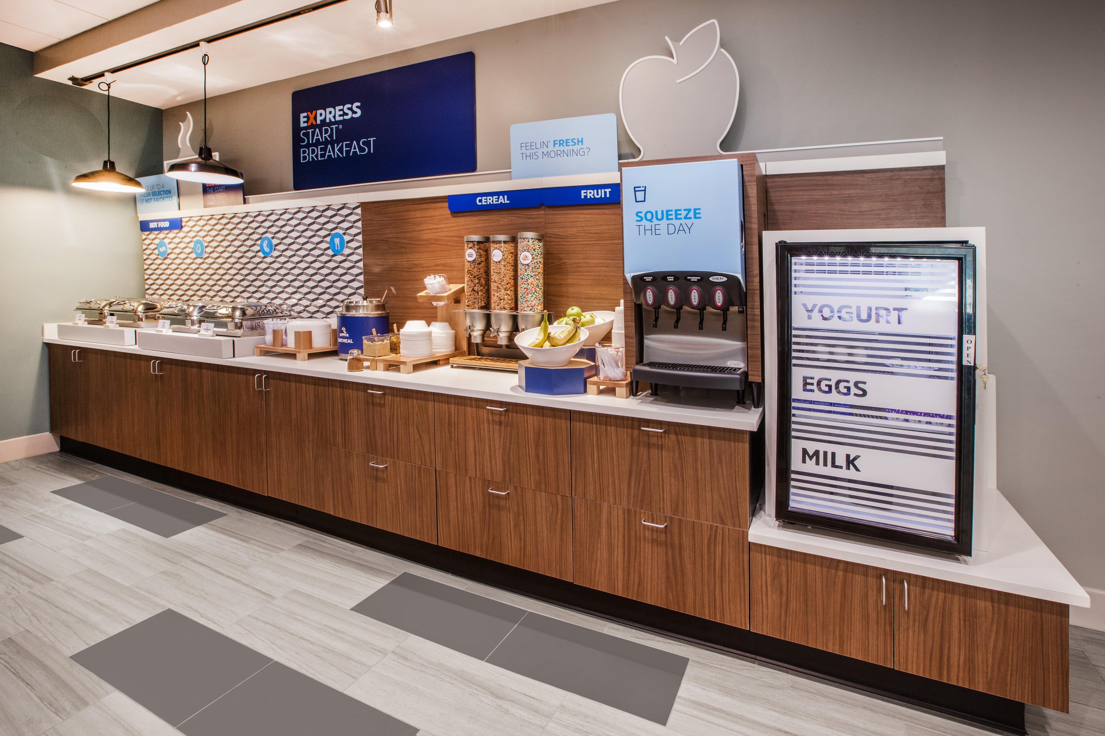 Holiday Inn Express & Suites - Detroit North - Roseville By Ihg Exteriör bild