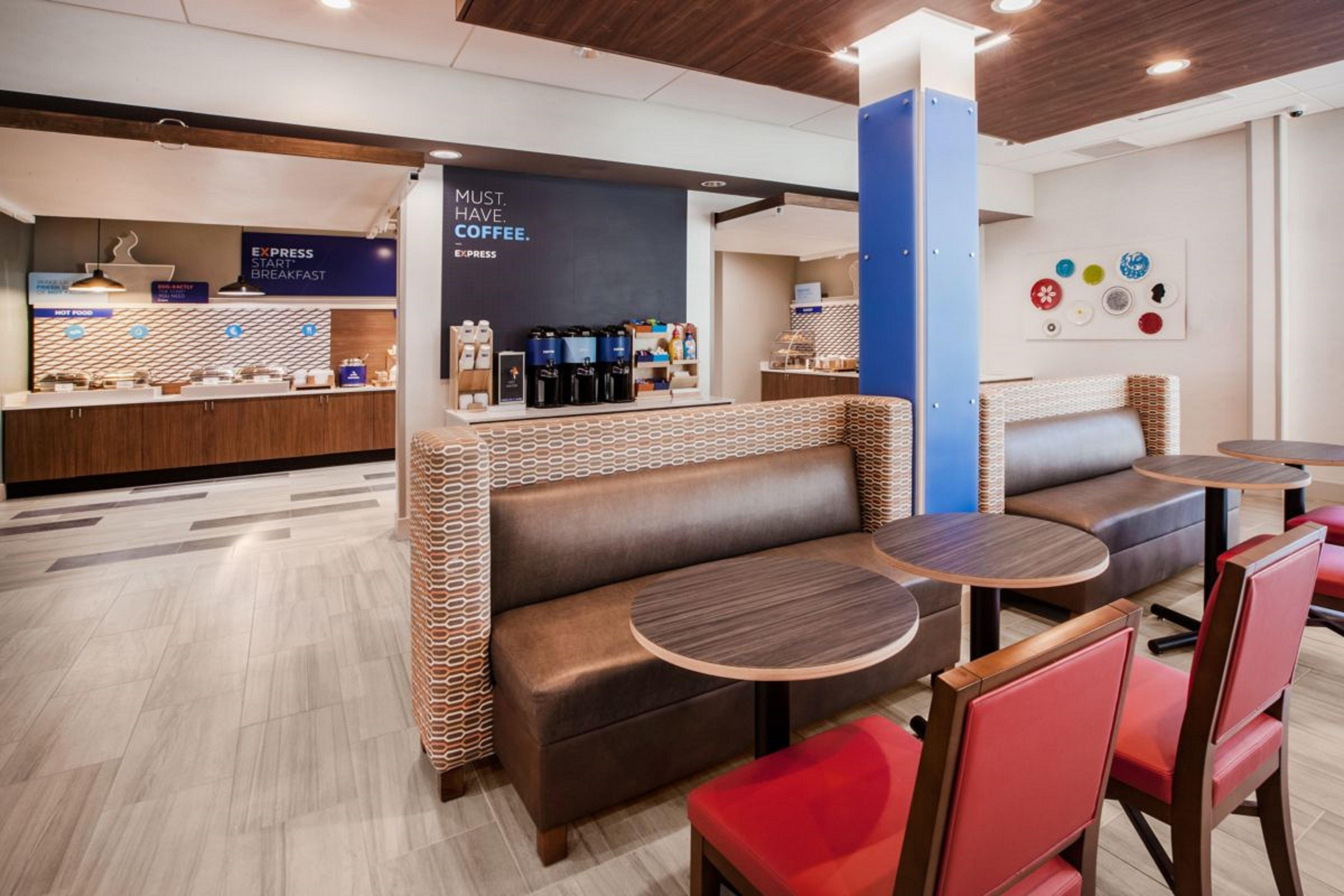 Holiday Inn Express & Suites - Detroit North - Roseville By Ihg Exteriör bild