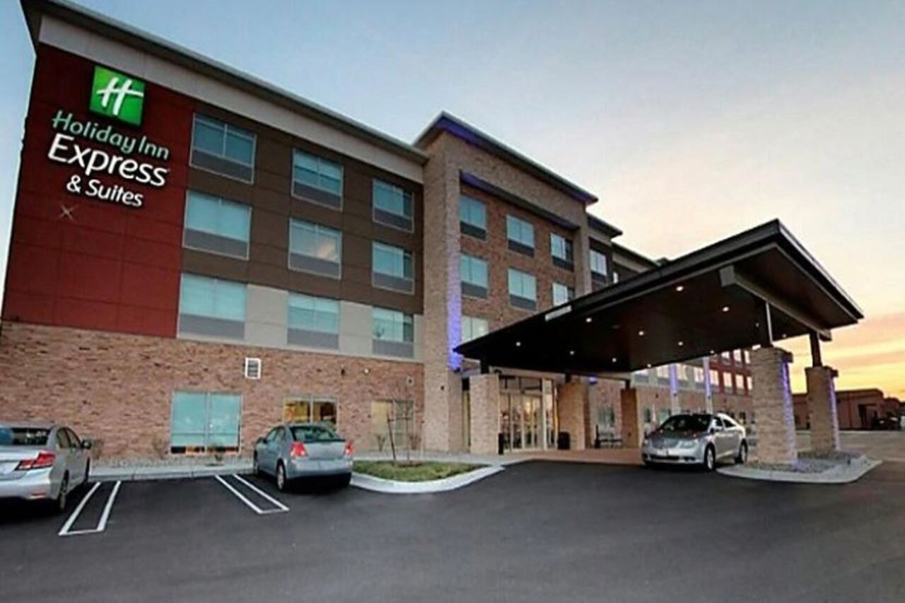 Holiday Inn Express & Suites - Detroit North - Roseville By Ihg Exteriör bild